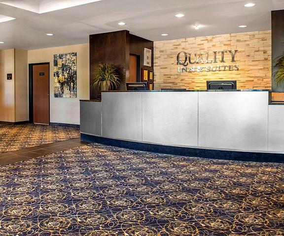 Quality Inn and Suites Petawawa Ontario Petawawa Lobby