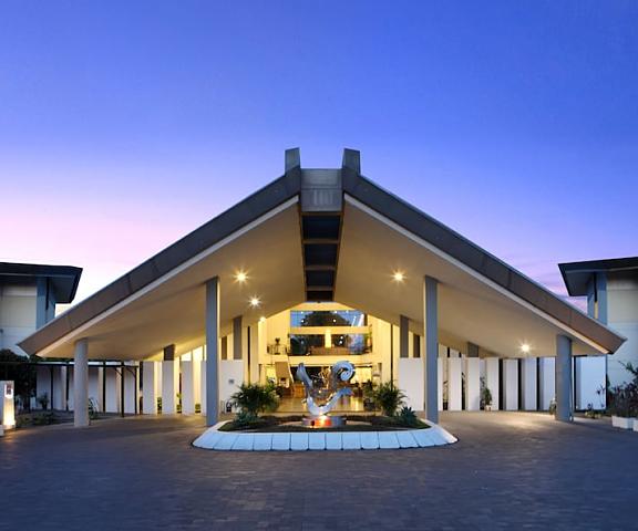 Novotel Manado Golf Resort & Convention Center null Manado Facade
