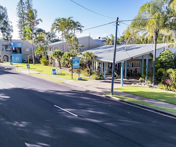 The Beach Motel Hervey Bay Queensland Torquay Entrance