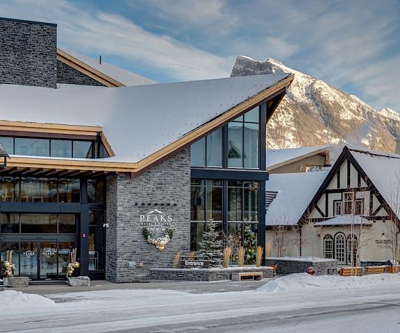 Peaks Hotel and Suites Alberta Banff Facade