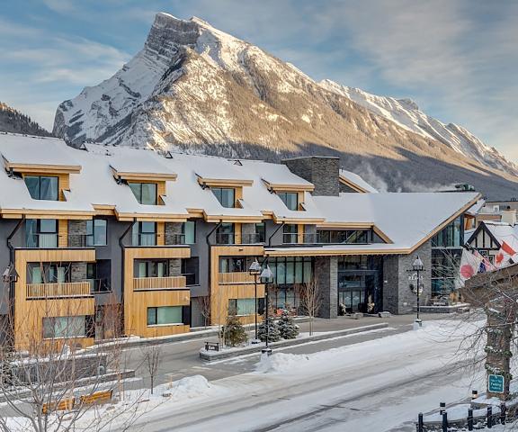 Peaks Hotel and Suites Alberta Banff Exterior Detail