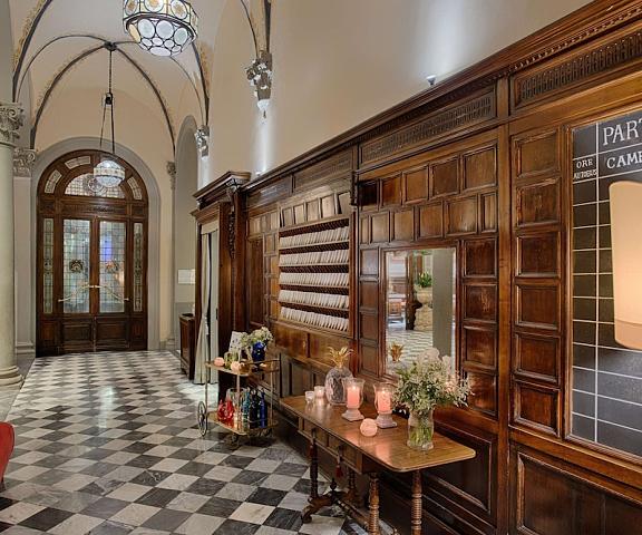 NH Collection Firenze Porta Rossa Tuscany Florence Lobby