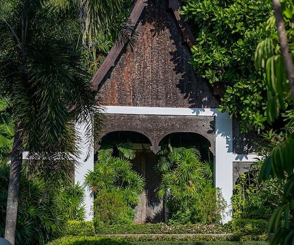 Mom Tri's Villa Royale Phuket Karon Exterior Detail