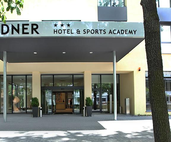 Lindner Hotel Frankfurt Sportpark, part of JdV by Hyatt Hessen Frankfurt Entrance