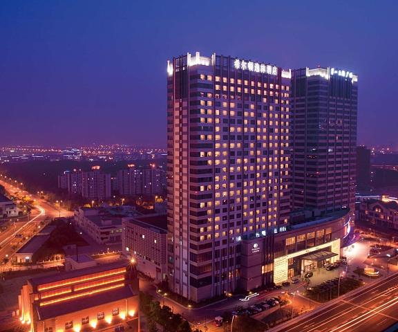 DoubleTree by Hilton Wuxi Jiangsu Wuxi Exterior Detail