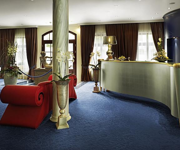 Relais & Châteaux Hotel Bülow Palais Saxony Dresden Reception