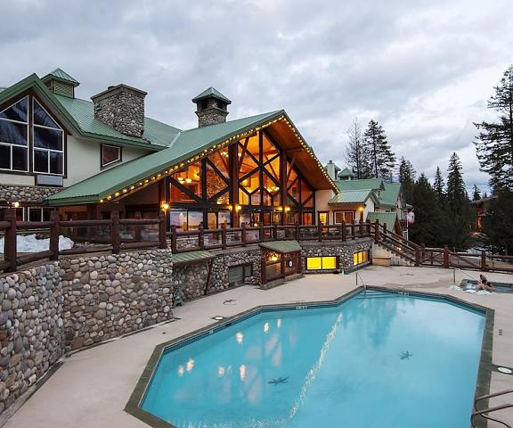 Lizard Creek Lodge British Columbia Fernie Entrance