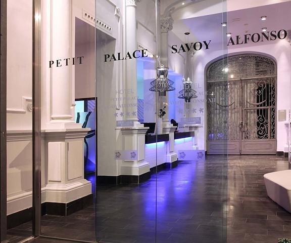 Petit Palace Savoy Alfonso XII Community of Madrid Madrid Interior Entrance