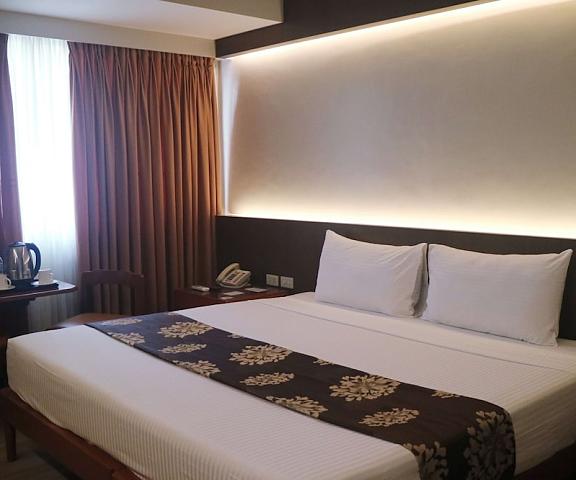 Palm Grove Hotel null Manila Room