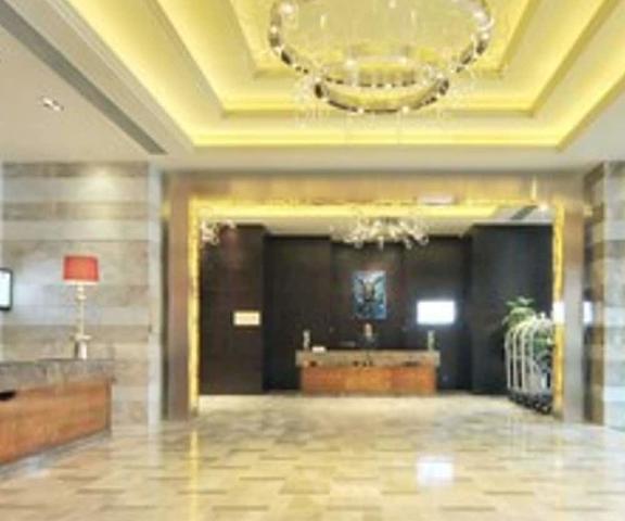 Royal Suites & Tower Hubei Wuhan Lobby
