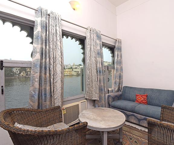 Hotel Sarovar On Lake Pichola Rajasthan Udaipur 1025