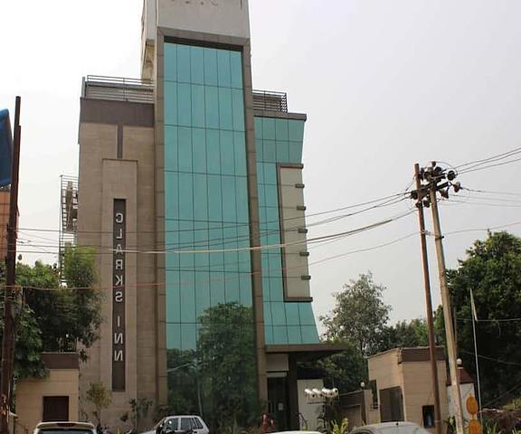 Clarks Inn Kaushambi Uttar Pradesh Ghaziabad Hotel Exterior