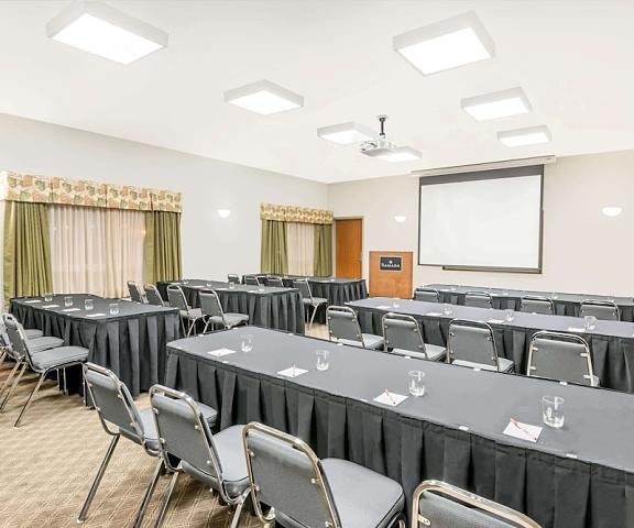 Ramada by Wyndham Olds Alberta Olds Meeting Room