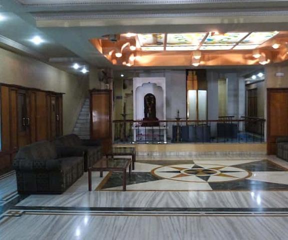 Hotel Woodlands Gujarat Vapi Lobby