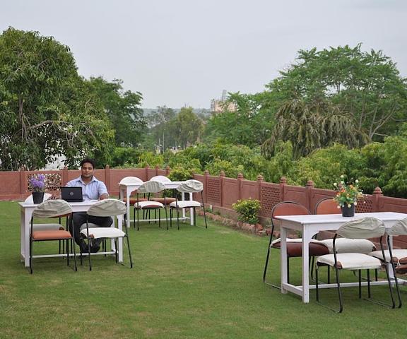 Hotel Aditya Rajasthan Jaipur Outdoors