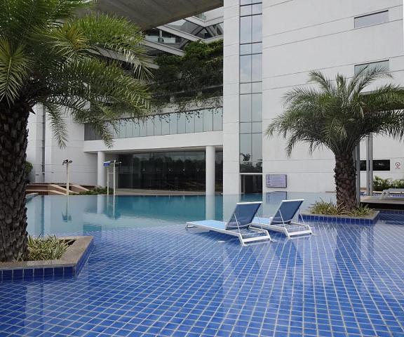 Avasa Hotel Telangana Hyderabad Pool