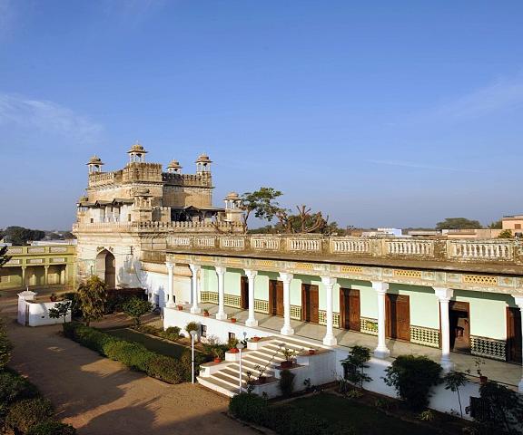 Neemrana Piramal Haveli Rajasthan Jhunjhunun Hotel Exterior