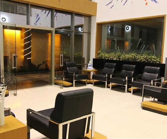Hi 5 Hotel and Experience Maharashtra Nashik Lobby