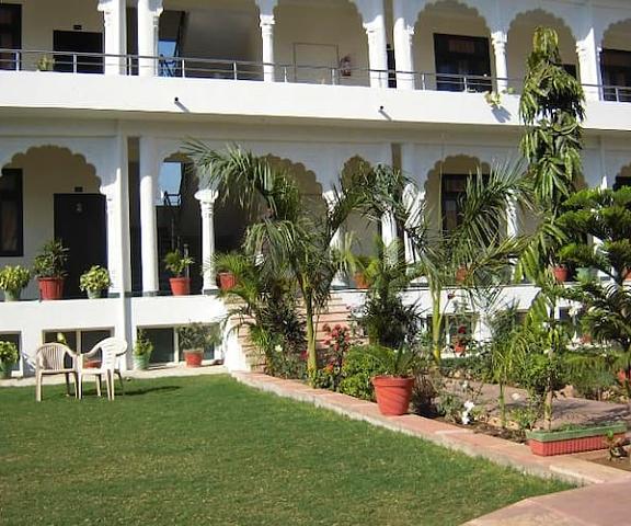 Hotel Ananta Palace Rajasthan Ranthambore enterance
