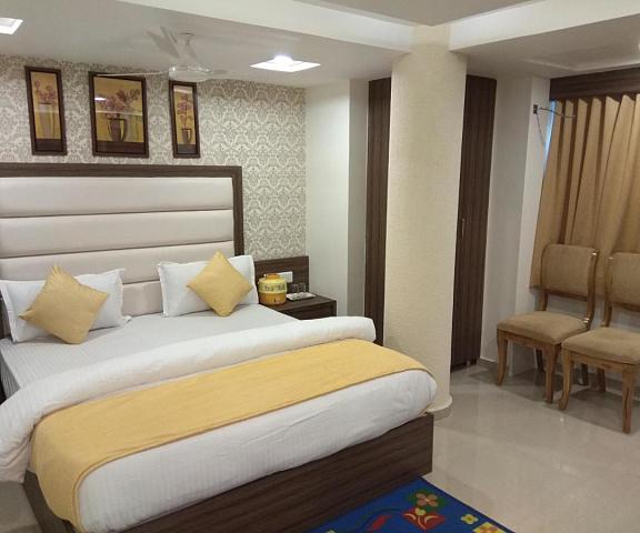 Hotel Shobhna Palace by Sky Stays Gujarat Ahmedabad Deluxe Room