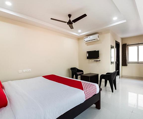 Capital O 49955 Hotel Green Tree Andhra Pradesh Visakhapatnam Deluxe Room