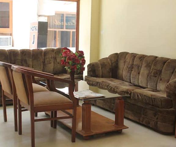 Hotel Jay Vee Continental Punjab Amritsar Sitting Area