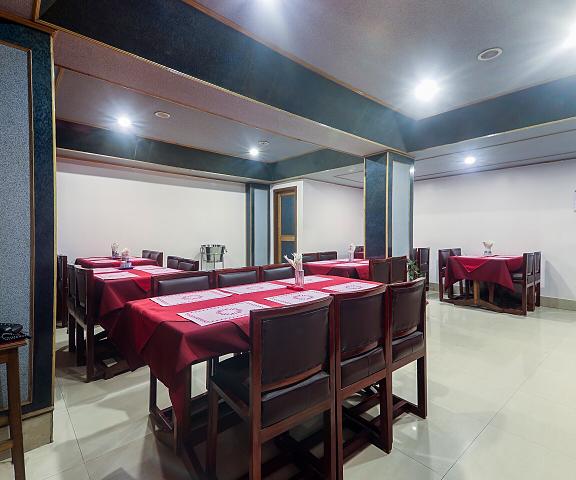 Collection O 4793 Hotel President Assam Guwahati Food & Dining