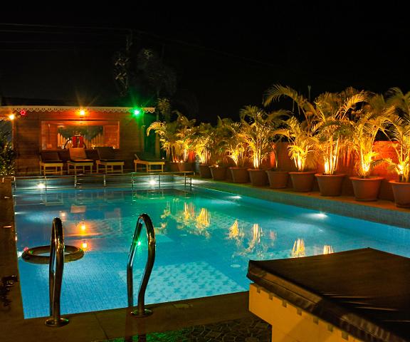 Grand Vatika Resort Goa Goa Pool