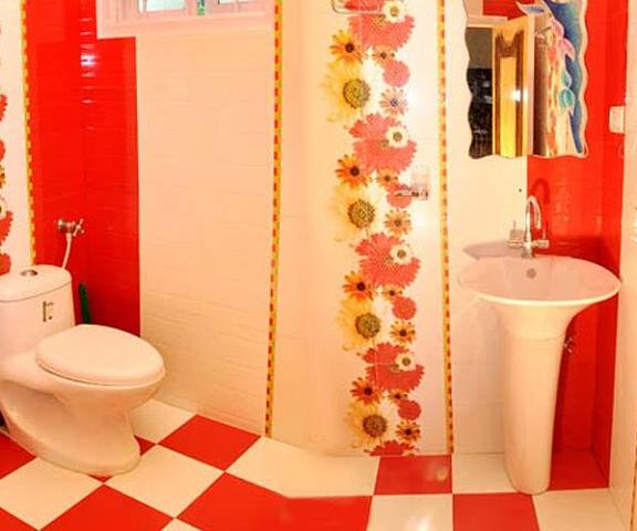 Suthy's Resorts Tamil Nadu Kotagiri bathroom