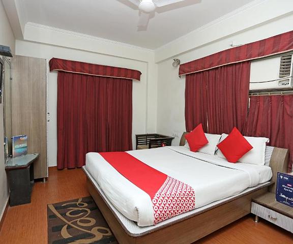 Capital O 12682 Hotel Relax Madhya Pradesh Gwalior Classic Room