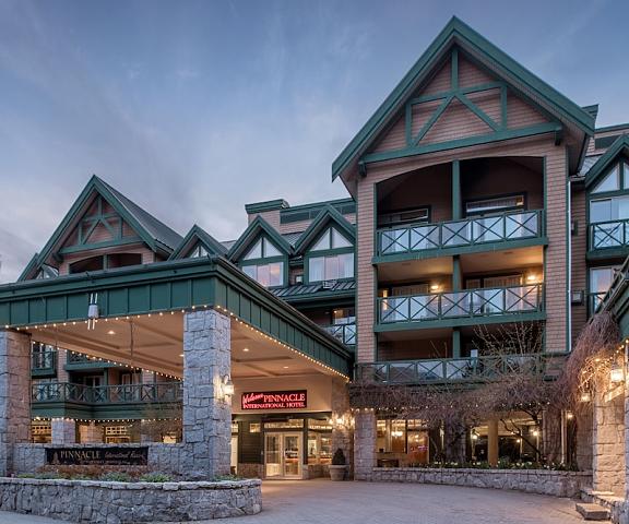 Pinnacle Hotel Whistler Village British Columbia Whistler Entrance