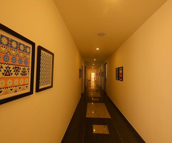 Kfour Apartment & Hotels Private Limited Tamil Nadu Madurai Hallway