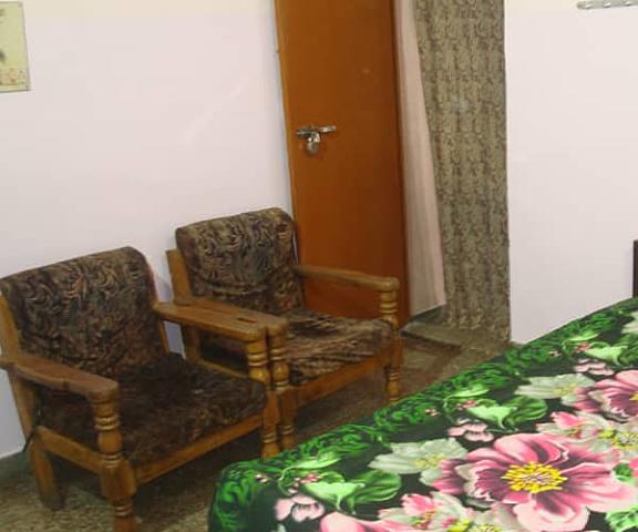 Hotel Vineet Uttar Pradesh Allahabad Double/Single Air-cooled Room with attached toilet and TV