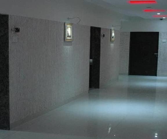 Ranjeet Hotel Maharashtra Akola Corridors