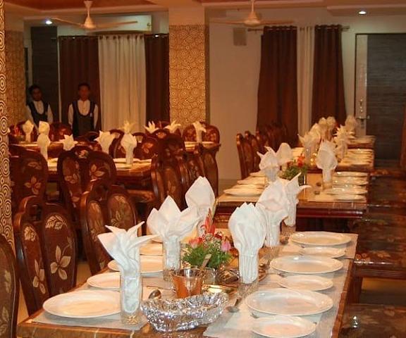 Ranjeet Hotel Maharashtra Akola Dining Area