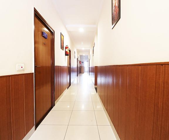 Alka Motel Uttar Pradesh Bulandshahar Hallway