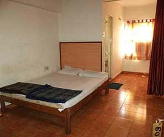 Hotel Sapna Gujarat Vadodara A/C Room
