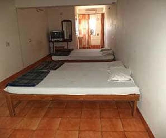 Hotel Sapna Gujarat Vadodara Non A/C Room