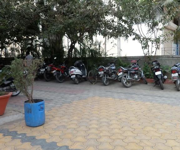 Hotel Indira Sagar Maharashtra Sangli Parking