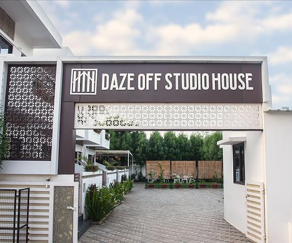 Daze Off Studio House Gujarat Bhuj Facade