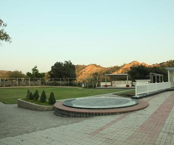 Arzoo Hotel Punjab Zirakpur Garden
