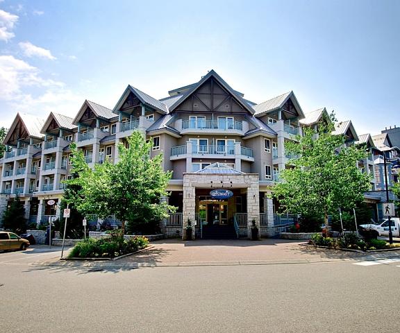 Summit Lodge Boutique Hotel British Columbia Whistler Entrance
