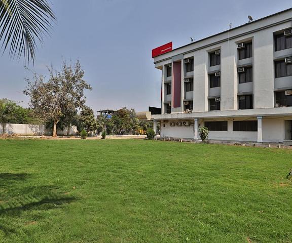 Hotel Utkarsh Dadra and Nagar Haveli Silvassa Hotel Exterior