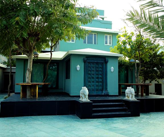 Banjara Hill Jungle Lodge Rajasthan Udaipur Hotel Exterior