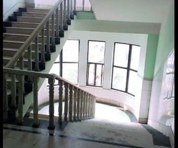 Binapani Lodge West Bengal Tarapith Staircase Image