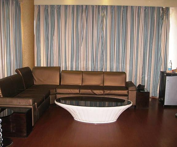 Hotel D Grand Uttar Pradesh Bareilly Living Area