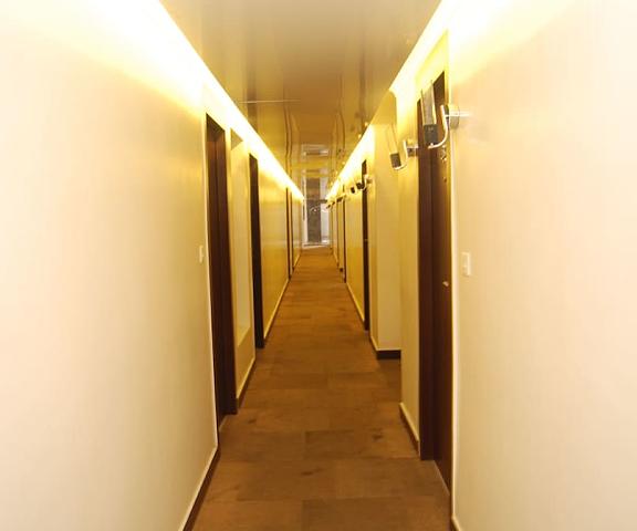 Hotel D Grand Uttar Pradesh Bareilly Hallway
