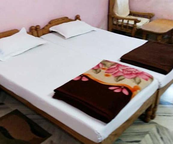 Sarvodaya Vishram Griha Madhya Pradesh Amarkantak Bedroom1