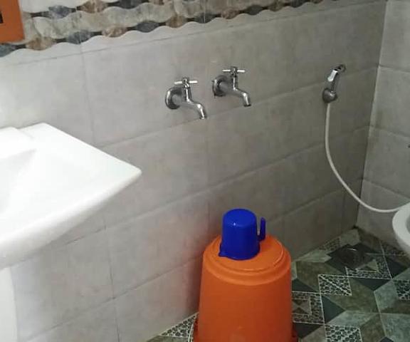 Hotel Arul Mount Kerala Munnar Washroom