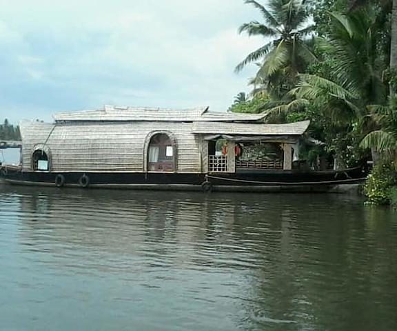 House Boat at Alleppey Backwaters